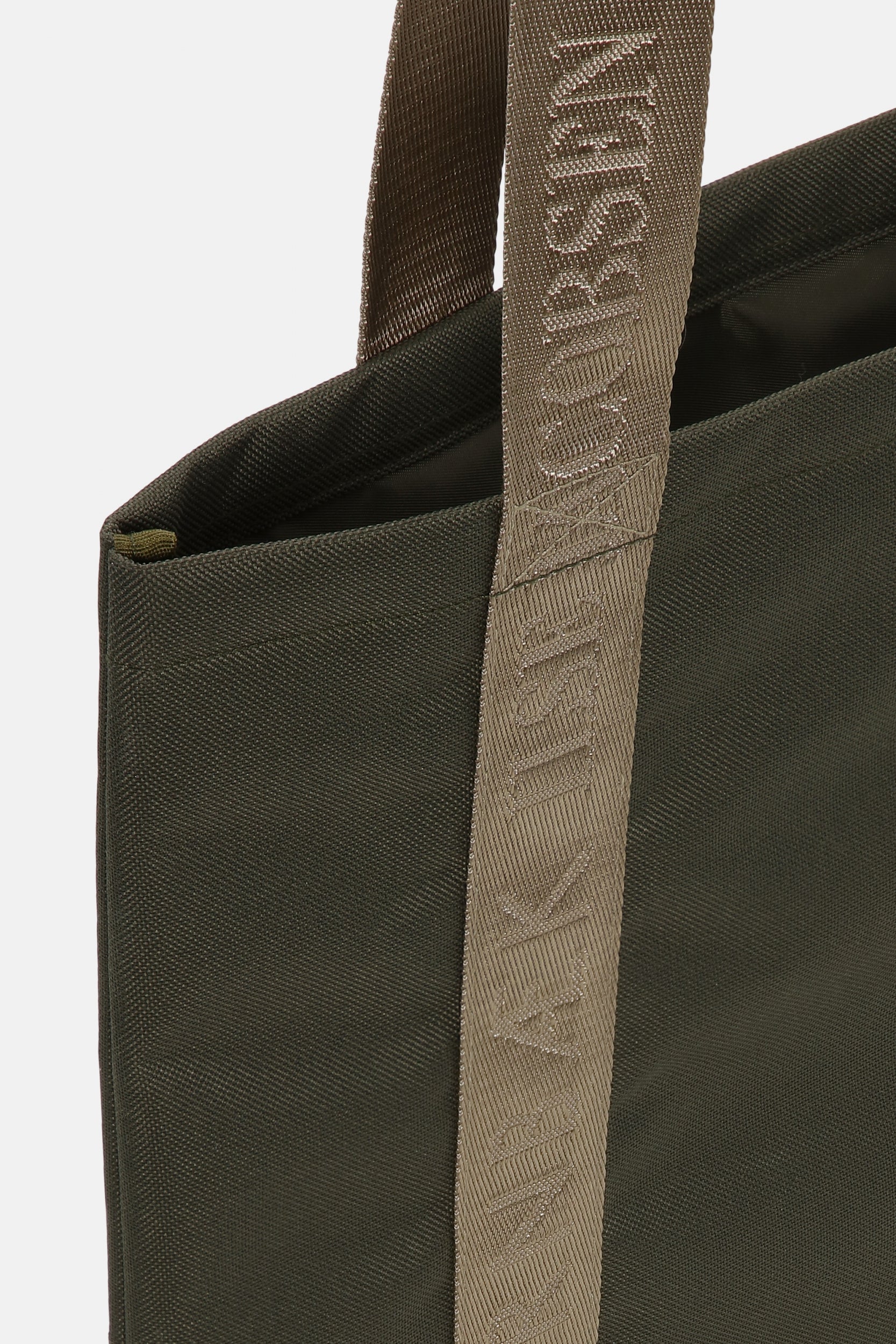 Tote Reistas EVERY02 - 410 Army | Army | Bag | Ilse Jacobsen